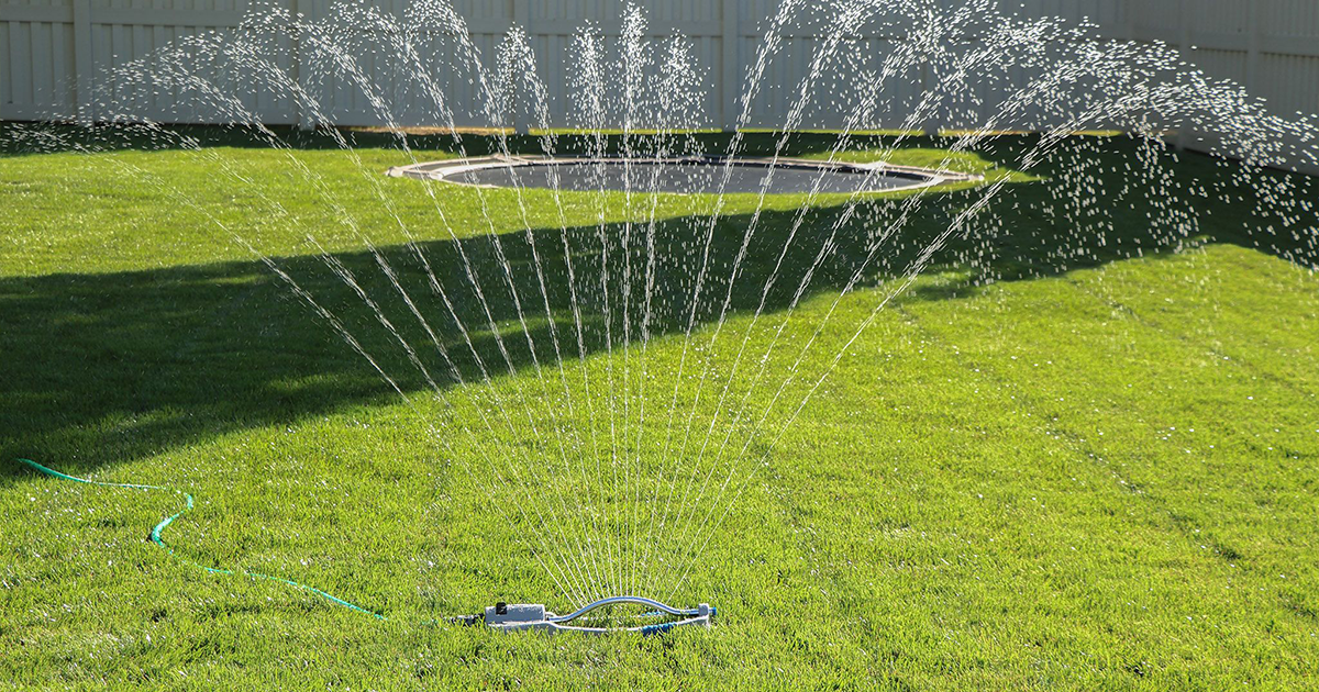 Oscillating Sprinklers